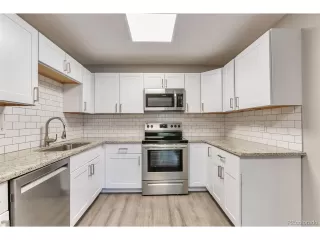 Photo #4: 8219936 Listing