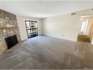 Photo #4: 8220191 Listing