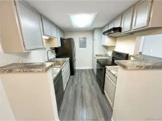 Photo #6: 8220191 Listing