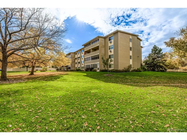 MLS: 8224285 Condo For Sale