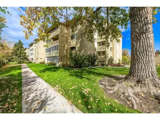 Photo #2: 8224285 Listing