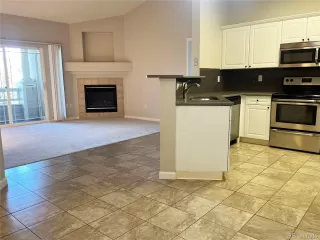 Photo #4: 8225373 Listing