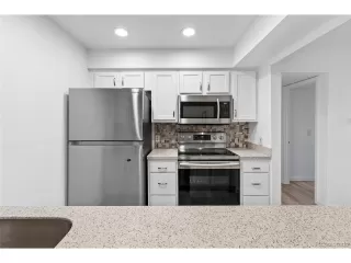 Photo #6: 8226460 Listing 