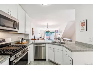 Photo #3: 8228816 Listing