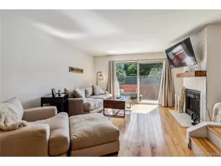 Photo #5: 8228816 Listing