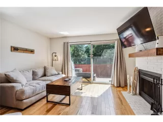 Photo #6: 8228816 Listing