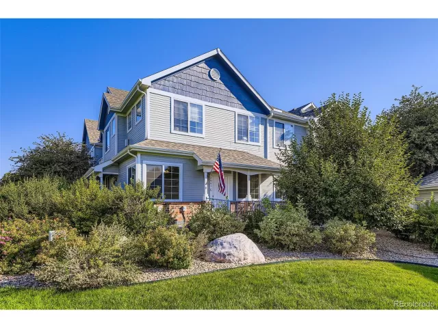 MLS: 8229317 Condo For Sale