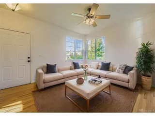 Photo #3: 8229317 Listing