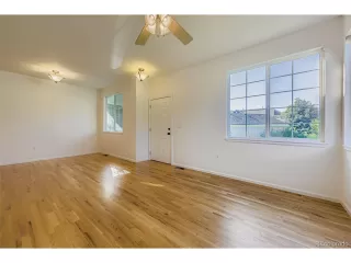 Photo #5: 8229317 Listing