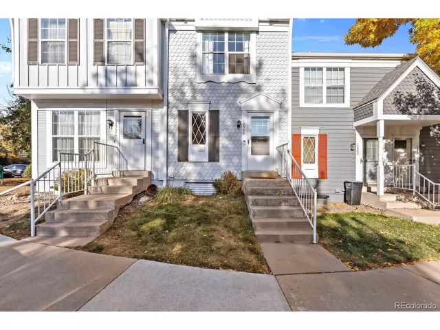 MLS: 8231153 Condo For Sale