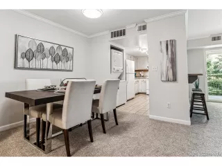 Photo #5: 8231161 Listing