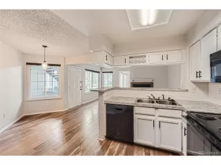 Photo #4: 8231370 Listing 