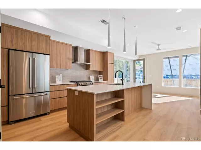 MLS: 8232914 Condo For Sale