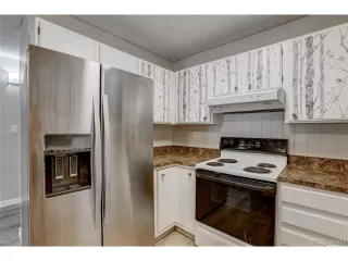 Photo #5: 8236577 Listing