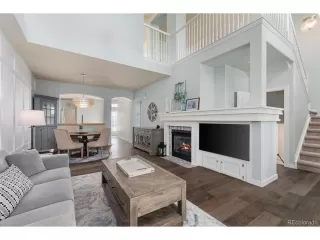 Photo #5: 8236959 Listing