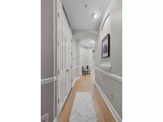 Photo #4: 8237325 Listing 