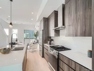 Photo #2: 8237698 Listing