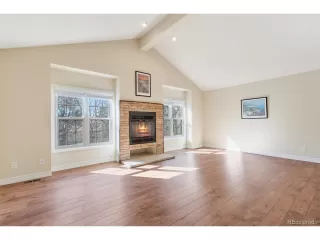 Photo #5: 8238760 Listing