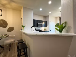 Photo #5: 8241688 Listing 