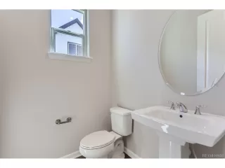 Photo #5: 8242273 Listing