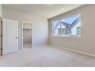 Photo #6: 8242273 Listing