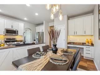 Photo #6: 8242647 Listing