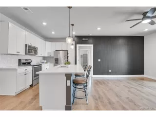 Photo #5: 8242931 Listing 