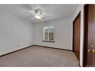 Photo #6: 8244906 Listing