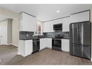 Photo #6: 8247188 Listing