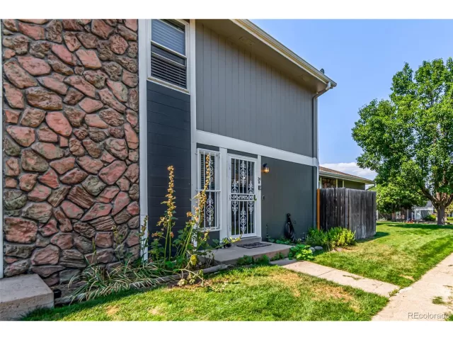 MLS: 8247788 Condo For Sale