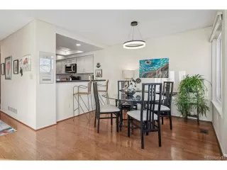 Photo #5: 8250631 Listing