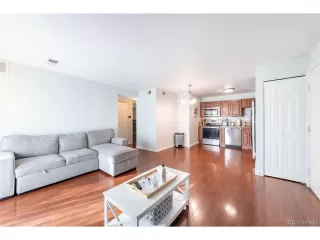 Photo #3: 8250649 Listing