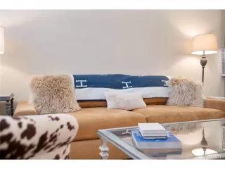 Photo #5: 8251804 Listing