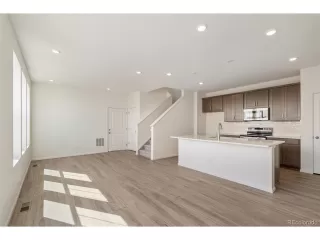 Photo #2: 8254868 Listing 