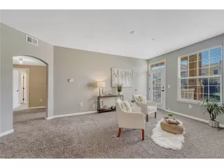 Photo #6: 8255459 Listing