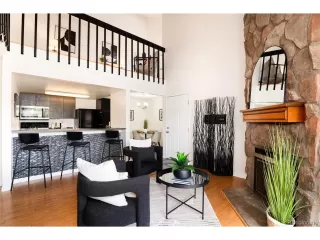 Photo #4: 8255673 Listing