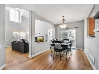 Photo #5: 8256433 Listing 