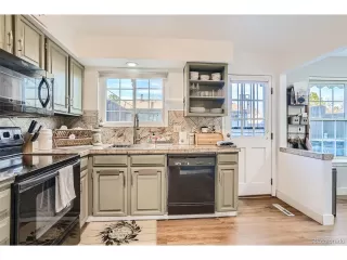 Photo #4: 8258571 Listing