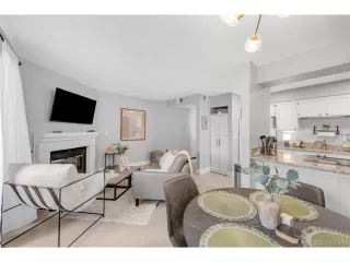 Photo #4: 8259628 Listing