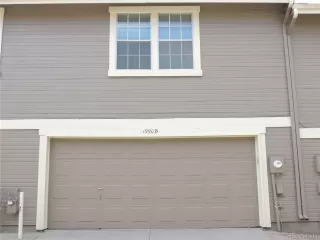 Photo #6: 8259796 Listing