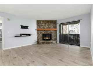 Photo #5: 8260305 Listing