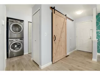 Photo #6: 8260305 Listing