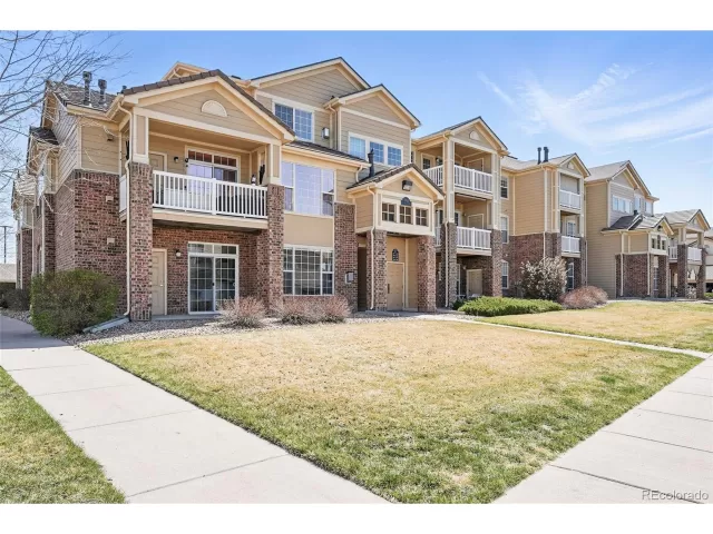 MLS: 8261113 Condo For Sale