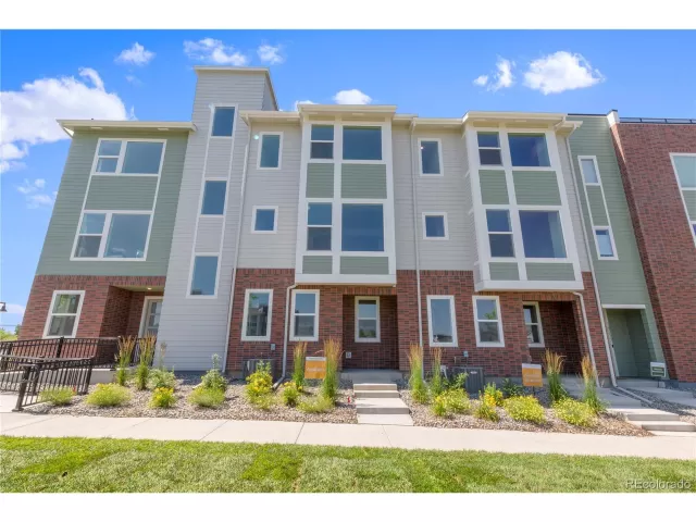 MLS: 8263543 Condo For Sale