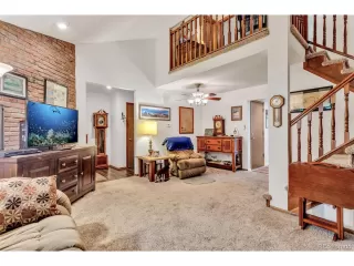 Photo #5: 8264135 Listing