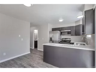 Photo #3: 8264309 Listing