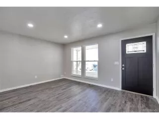 Photo #5: 8264309 Listing