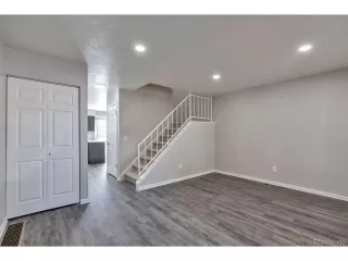 Photo #6: 8264309 Listing