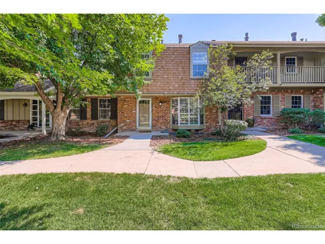 MLS: 8266361 Condo For Sale