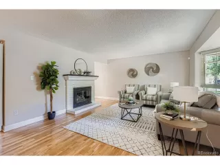 Photo #4: 8266361 Listing